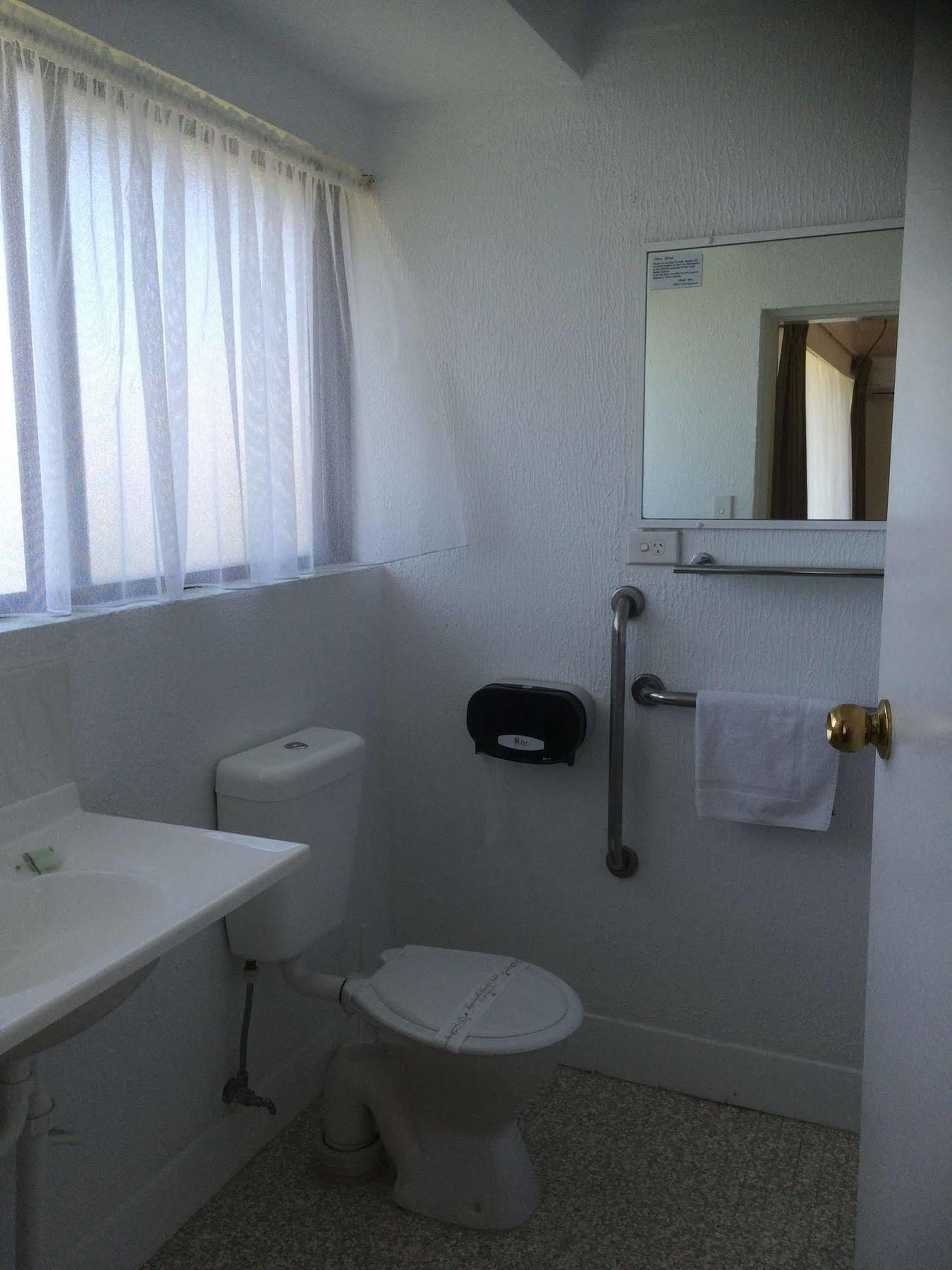 Hanging Rock Family Motel Batemans Bay Exterior foto