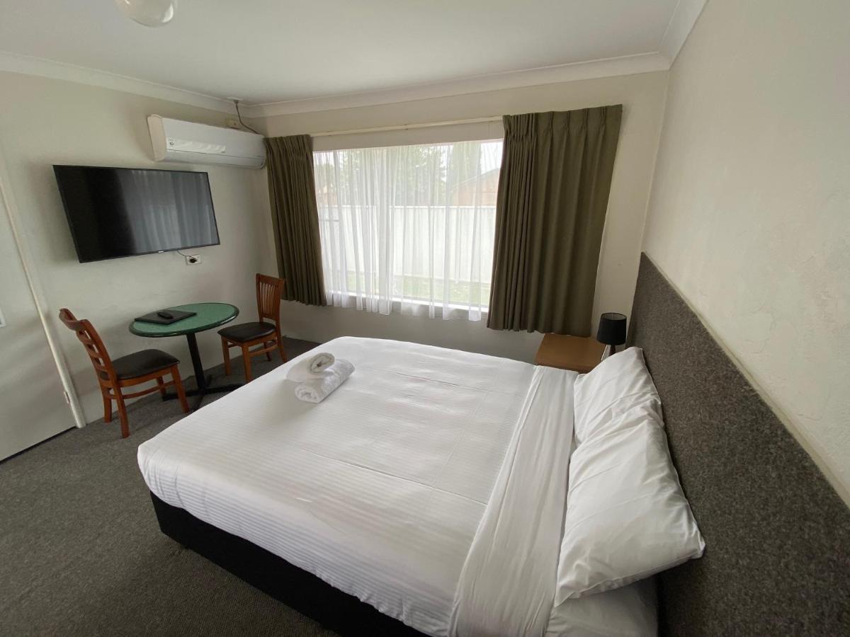 Hanging Rock Family Motel Batemans Bay Exterior foto